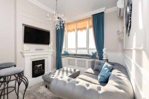 5 consejos para combinar tu chimenea y television en el salon